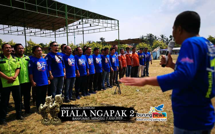PELOPORI MEMBUKA LOMBA DENGAN LAGU INDONESIA RAYA